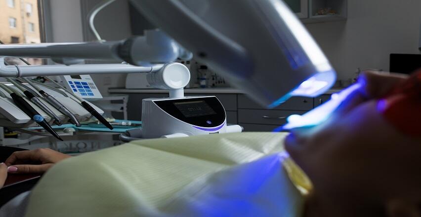 Czy wybielanie zębów jest dla każdego?