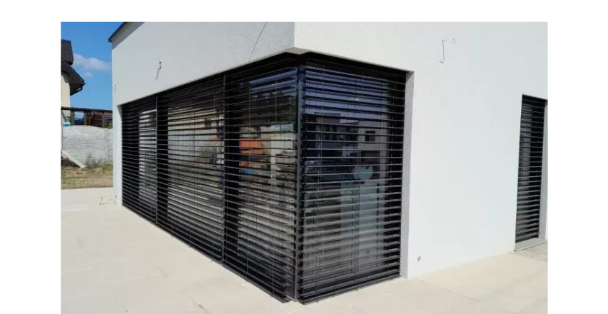 Rolety zewnętrzne i żaluzje fasadowe – estetyka i funkcjonalność