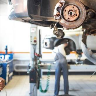 Naprawa skrzyń biegów - Mateusz Kluska Garage